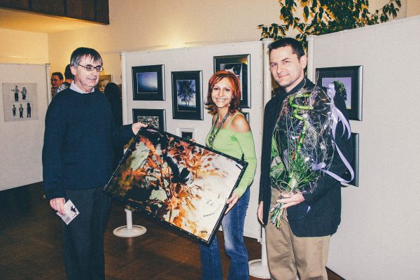 2004